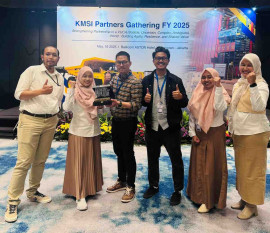Penghargaan Puninar Infinite Raya Sebagai Best Domestic Trucking Performance 